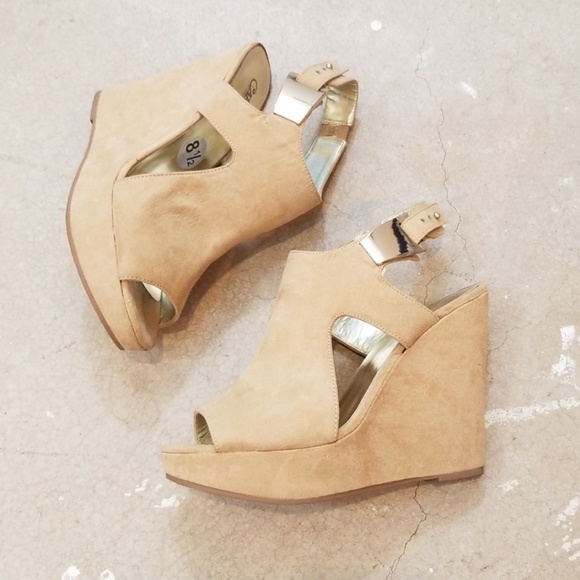Carlos Santana Shoes - CARLOS by Carlos Santana Tan Platform Sandals